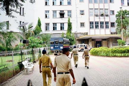 Mumbai: JJ Hospital PIO fined for not giving info on illegality on premises