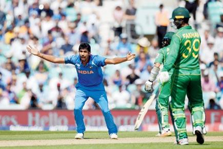 Champions Trophy final: Jasprit Bumrah blunders, Pakistan plunder India