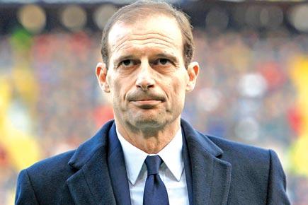 Juventus coach Massimiliano Allegri signs new contract until 2020