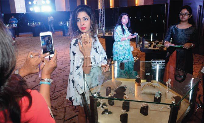 Fitness expert Nawaz Modi Singhania flaunts her chunky ring at a jewellery awards show she judged over the weekend. Pic/Sayyed Sameer Abedi