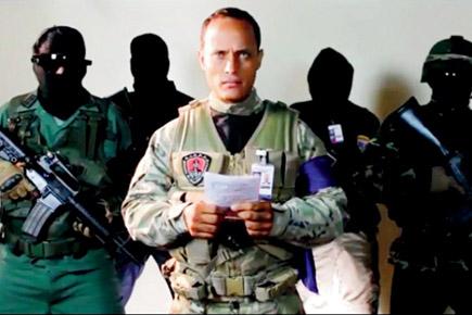 Cop chopper strafes Venezuela apex court