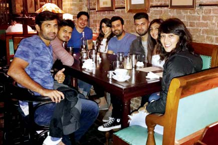 Champions Trophy: Rohit Sharma enjoys meal with Mumbai pals