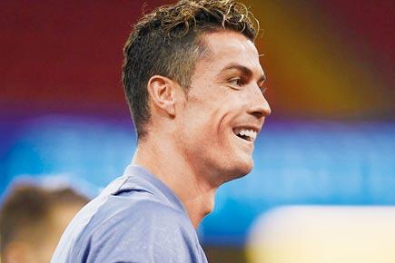 Cristiano Ronaldo on reports of USD 200 million move: Nothing is impossible
