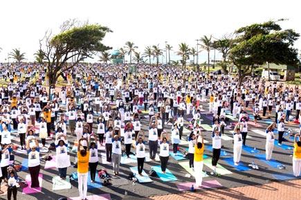 Over 1200 yoga enthusiasts perform 'asanas' in South Africa