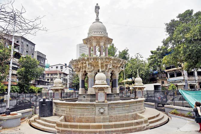 The restored fountain on P D’Mello Road
