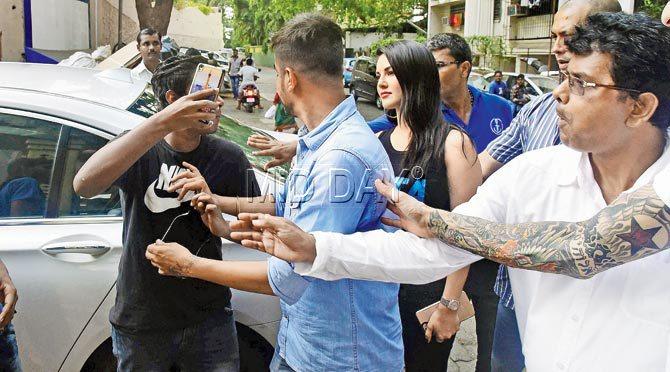 When Sunny Leone was accosted by a crazy fan