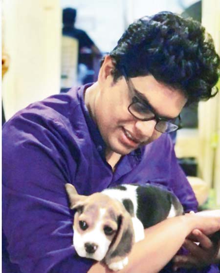 Tanmay Bhat with his furry pal at work