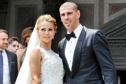 Photos: Former Barcelona goalkeeper Victor Valdes gets married, see photos