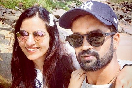 Indian pacer Vinay Kumar and wife Richa get some holiday time in Sri Lanka