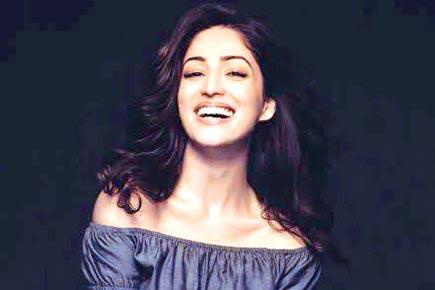 Yami Gautam is the latest celeb to be bitten by online shopping bug