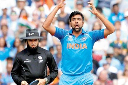 Champions Trophy 2017: R Ashwin hurts knee during practice
