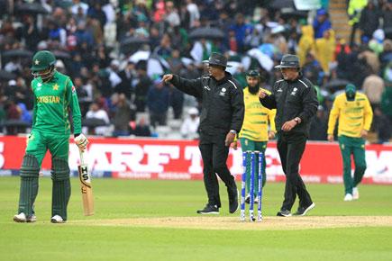 Champions Trophy: Pakistan bowlers star in victory in rain-hit game vs SA