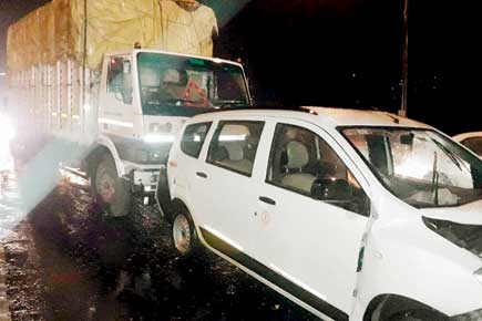 Mumbai Rains: Five vehicle pile-up on WEH after showers