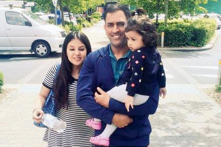 Champions Trophy: Family man MS Dhoni spends time with Sakshi and Ziva