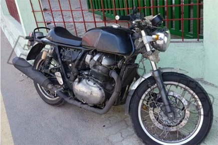 Twin cylinder Royal Enfield bike spotted testing in Pune