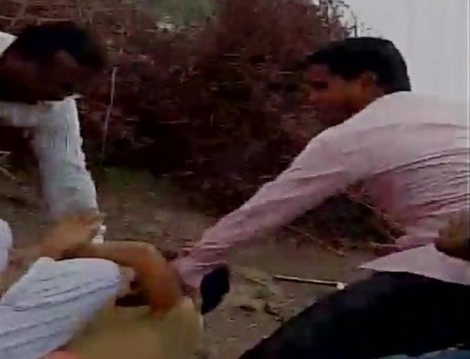 Video of Congress MLA Abdul Sattar Abdul Nabi assaulting farmers in Aurangabad goes viral
