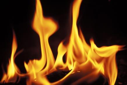 Student attempts self immolation in front of CBSE office