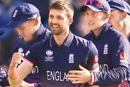 Champions Trophy: England smash New Zealand to storm into semis