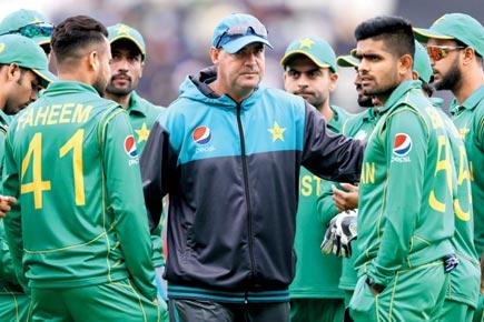Champions Trophy: Pakistan battle for survival against South Africa
