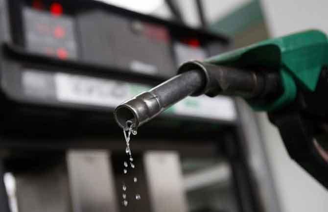 Petrol, diesel prices down 1 paise after 16-day continuous surge