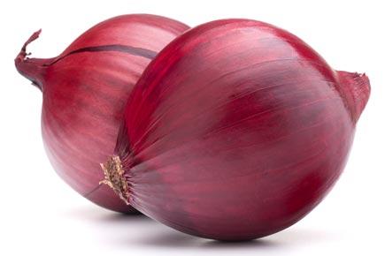 Eating red onions may help combat cancer