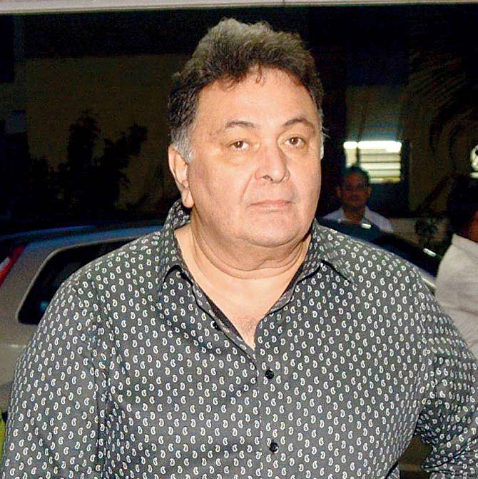 Rishi Kapoor shares a childhood picture of the 