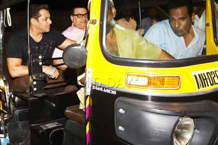 Salman Khan's tip to a rickshaw driver will make your eyes pop out