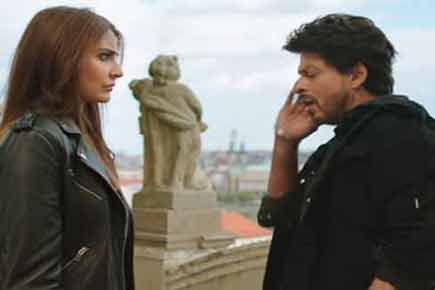 Watch the spunky and peppy song 'Radha' from 'Jab Harry Met Sejal' 
