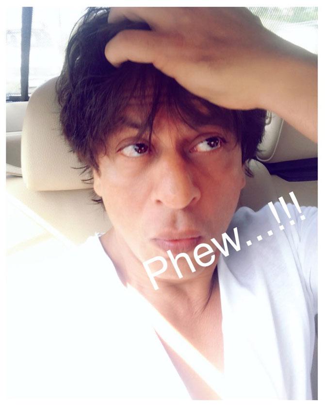 Shah Rukh Khan proves his wit yet again with this hilarious response to his death hoax