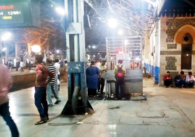 The spot at Bandra station where he was caught in the act