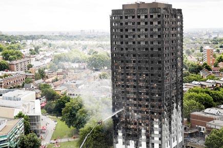 London tower blaze: Fire subsides, death toll rises to 17