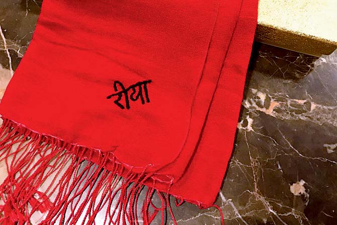 The scarf that Mohit gifted Shraddha; (below) his letter 