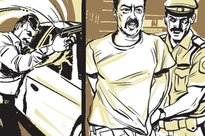 4. The policemen run up to the vehicle, break the windows and drag the accused out. Illustration/Ravi Jadhav
