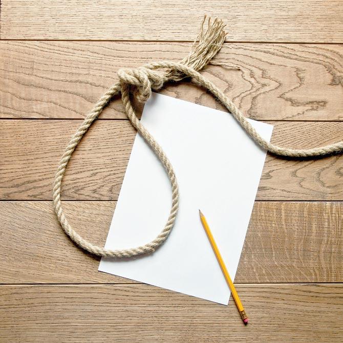 Minor girl commits suicide 