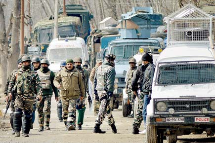 2 Lashkar terrorists, civilian killed in Pulwama encounter