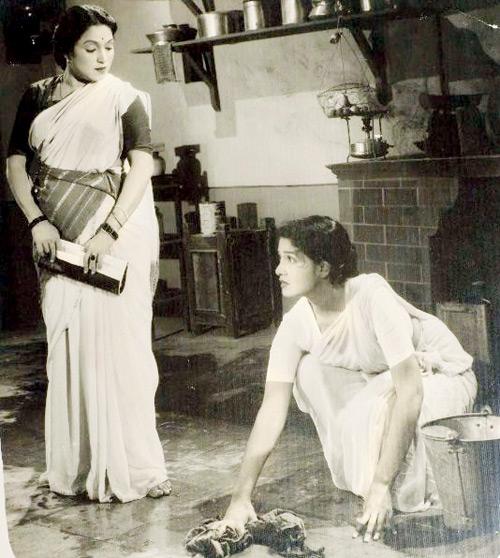 A lobby card still features Lalita Pawar and Sulochana Latkar in Sajni (1956). COURTESY/Museum of Art & Photography (MAP, Bangalore)