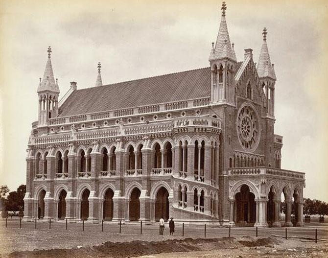 Throwback Thursday: Which famous place in Mumbai is this? Guess!