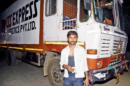 Octroi naka staffers beat up truck driver after he refused to pay bribe