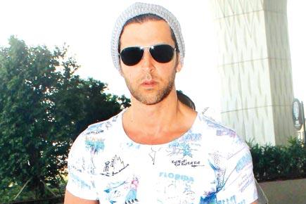 Is Hrithik Roshan unhappy with his haircut?