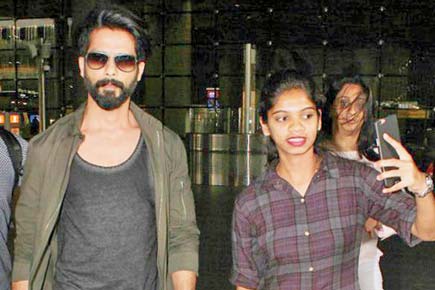 Shahid Kapoor has no time for a selfie with a fan