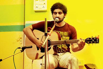 Love music and intimate indie music gigs? Head to 'Folk Sessions With Sri'