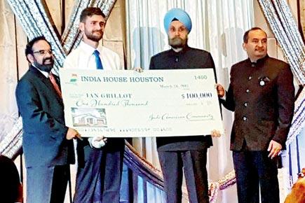 American Ian Grillot, who took bullet for NRI, gets 100,000 dollars
