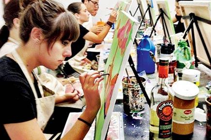 Paint while you dine
