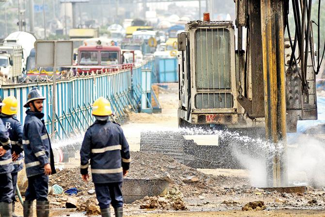 Damage to CNG pipeline in Malad puts autos out of gas and off roads