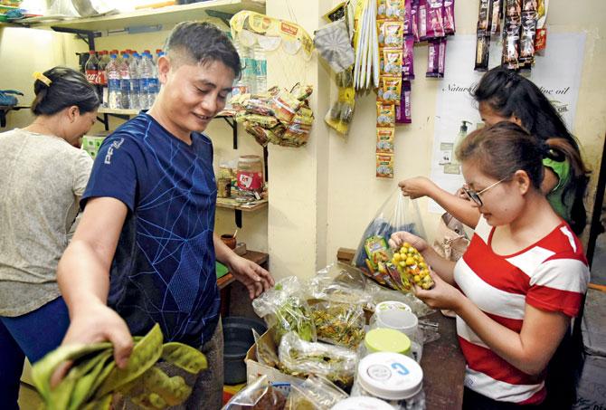 Aking Zimik in Khar Danda, Wung Naoshung and Yaomi Awungshi in Kalina