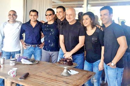 How Akshay Kumar surprised Anupam Kher on the eve of his birthday