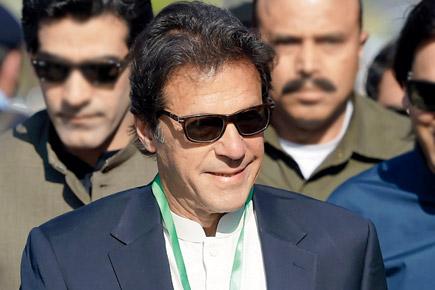 Pakistan cricket great Imran Khan calls PSL foreigners 'phateechar'