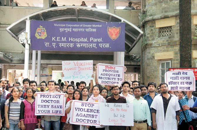 BMC has allotted Rs 15.11 crore to deploy security for doctors at civic-run hospitals, after a spate of attacks on them prompted huge protests. Representation pic