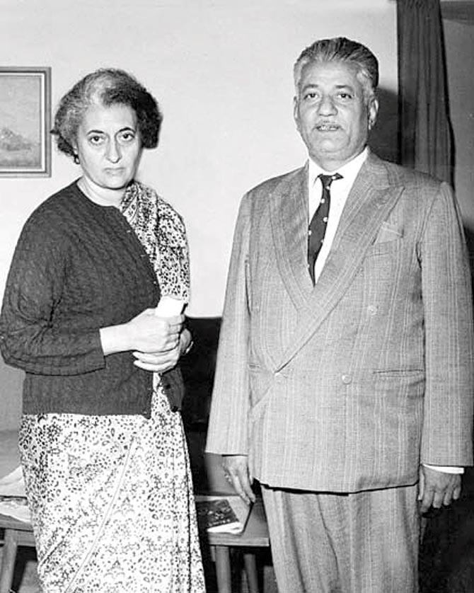 Maliha Khan’s grandfather Maharajkumar Mahmood Hasan Khan of Mahmoodabad with Indira Gandhi in late 1983.  Pics courtesy/basahaestate.in 