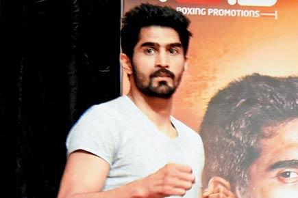 Vijender's bout postponed due to lack of opponents